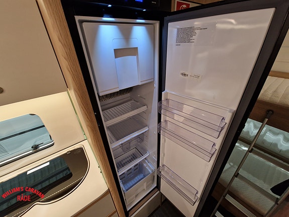 Dethleffs Aero 500 QSK | Mover | Romslig familievogn | Solcelle | 12 of 28