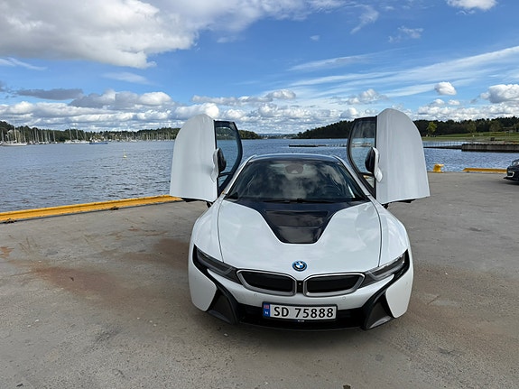 BMW i8 21 of 21