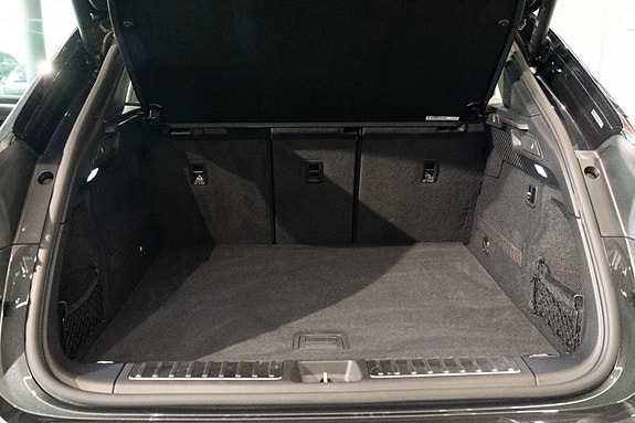 Porsche Macan 9 of 23