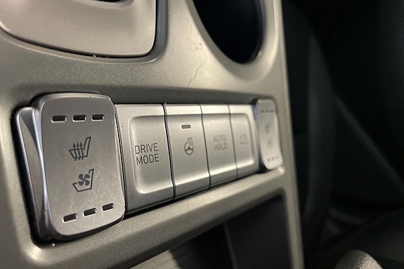 Hyundai Kona 26 of 28