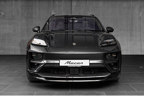 Porsche Macan 5 of 30