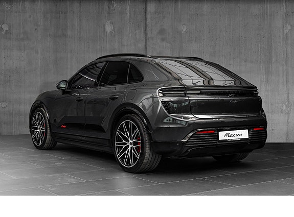 Porsche Macan 3 of 30