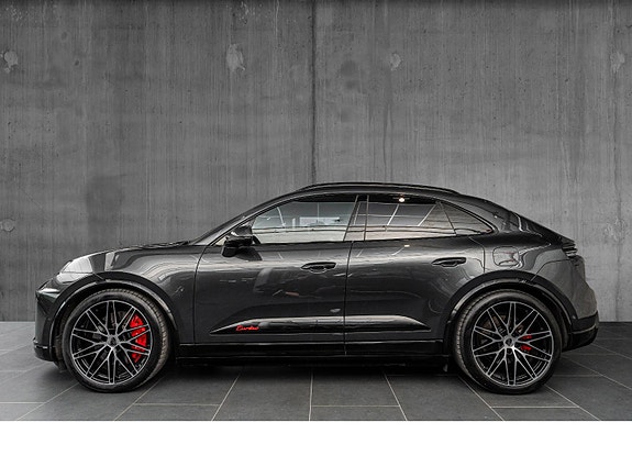 Porsche Macan 2 of 30