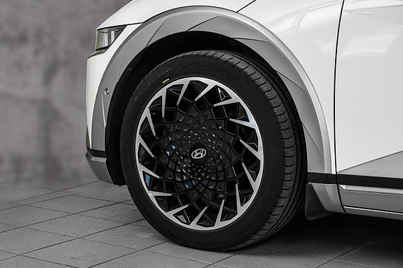 Hyundai Ioniq 5 9 of 30