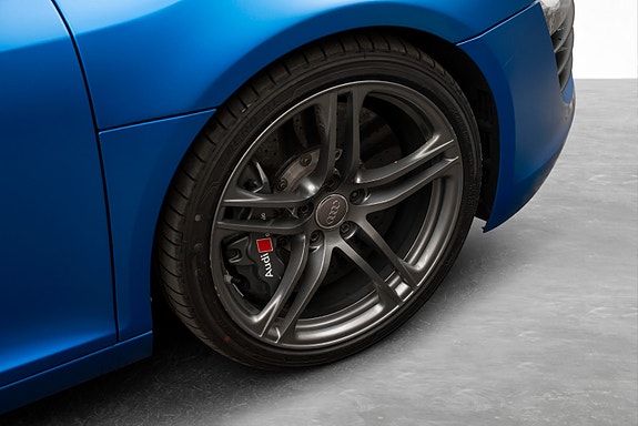 Audi R8 9 of 30