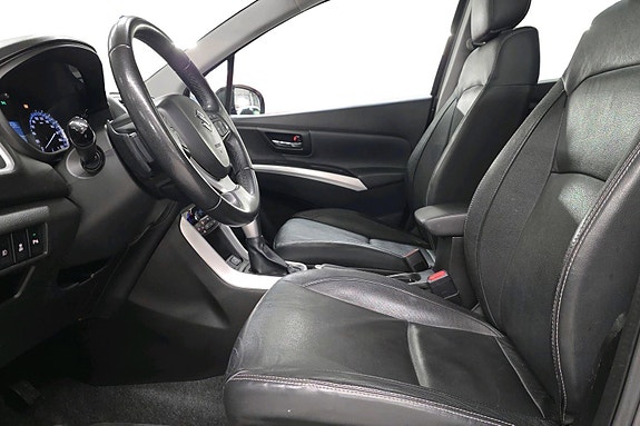 Suzuki SX4 S-Cross 8 of 26