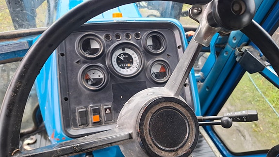 Ford 6610 6 of 12