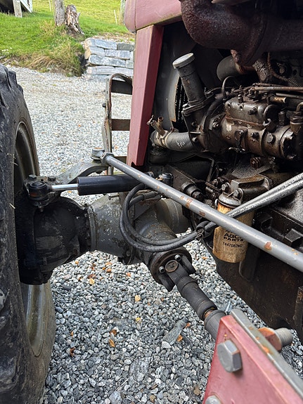 Massey Ferguson 148-4 3 of 11