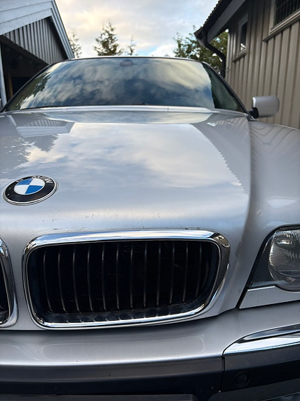 BMW 740i 18 of 20