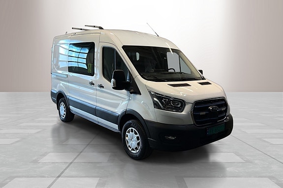 Ford Transit 2 of 14
