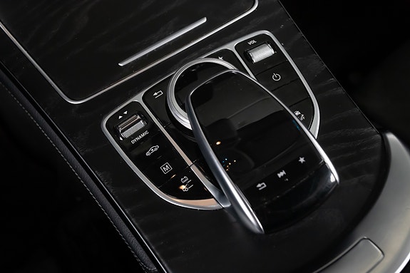 Mercedes-Benz GLC350 e 22 of 23