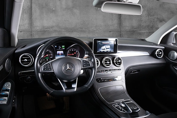 Mercedes-Benz GLC350 e 8 of 23