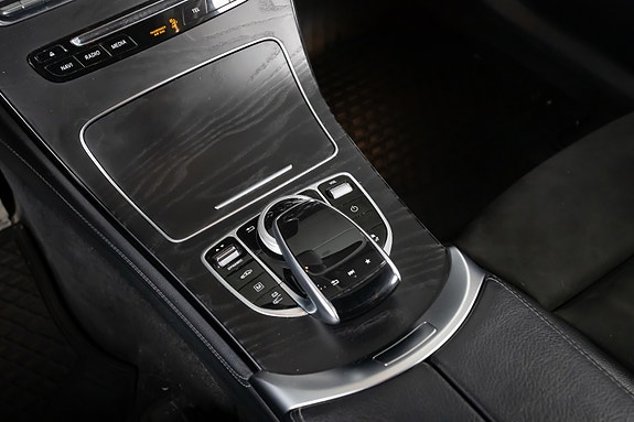 Mercedes-Benz GLC350 e 13 of 23
