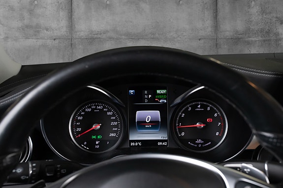 Mercedes-Benz GLC350 e 19 of 23