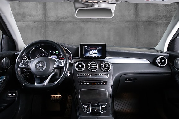 Mercedes-Benz GLC350 e 9 of 23