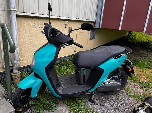 Yamaha ESS025 NEO's El-moped 3 of 9
