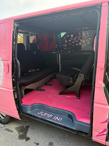 Volkswagen Caravelle 14 of 15