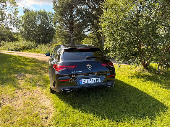 Mercedes-Benz CLA250 e 4 of 17