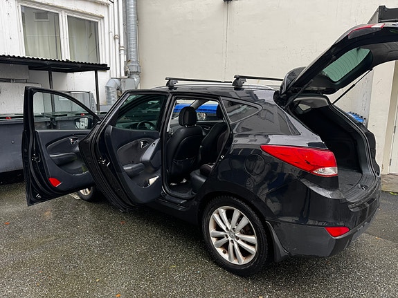 Hyundai ix35 2 of 6