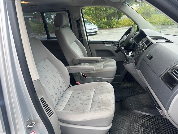 Volkswagen Transporter 6 of 8