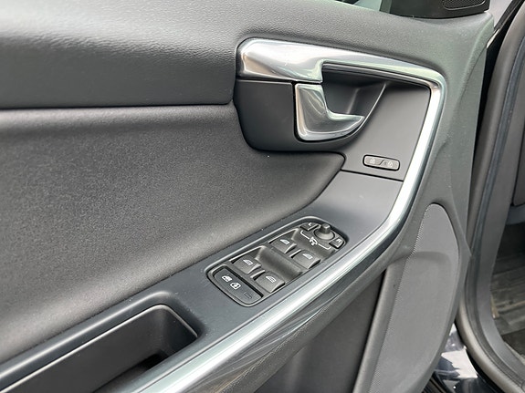Volvo S60 14 of 25