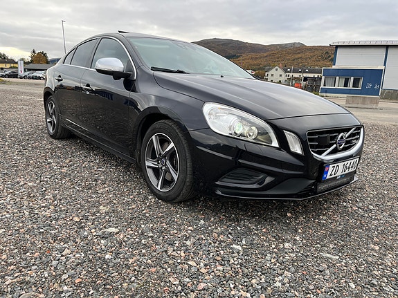Volvo S60 4 of 25