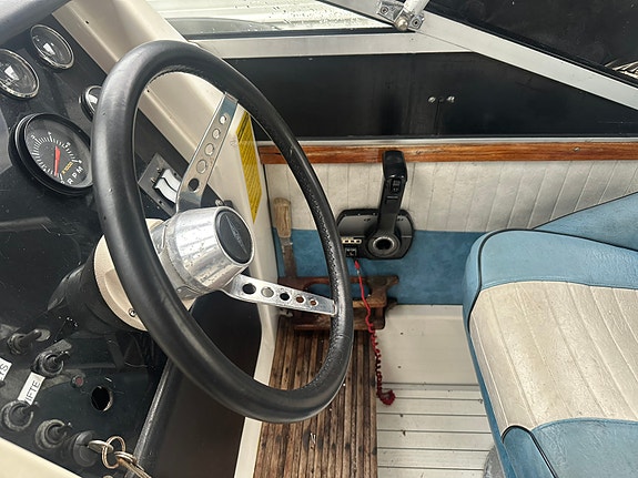 Draco 21 Sportscab 1985 – prosjekt – MerCruiser 4.3 EFI 12 of 15