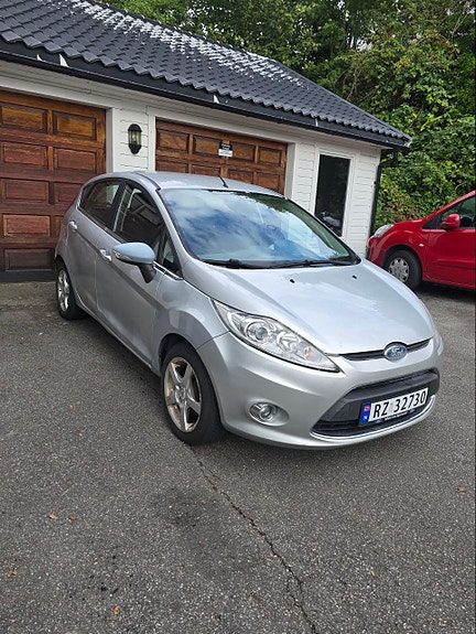 Ford Fiesta 6 of 6