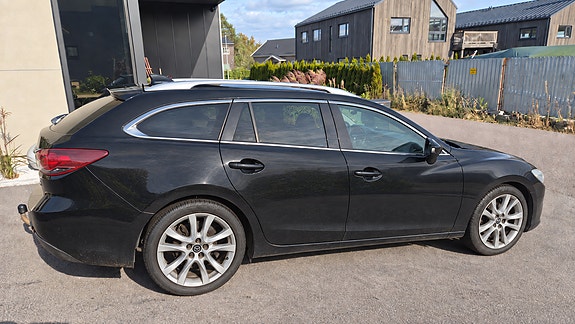 Mazda 6 2 of 9