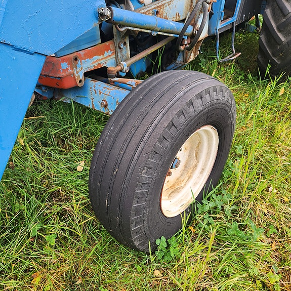 Ford Ford 4000 4 of 5