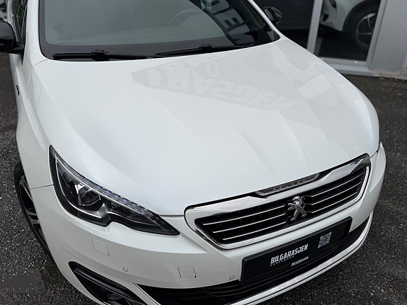 Peugeot 308 6 of 17