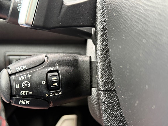 Peugeot 308 16 of 17