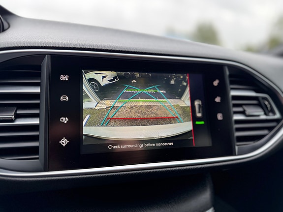 Peugeot 308 13 of 17