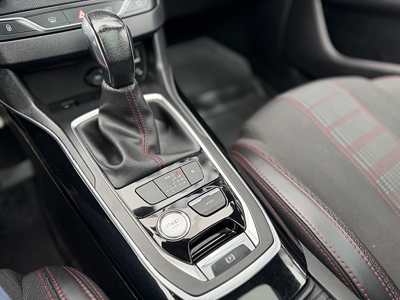 Peugeot 308 15 of 17