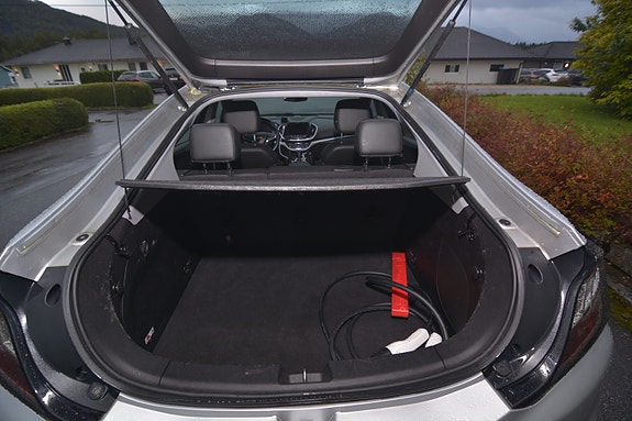 Chevrolet Volt 23 of 27
