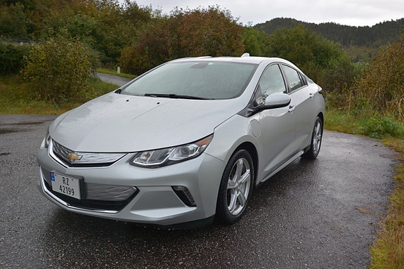 Chevrolet Volt 10 of 27