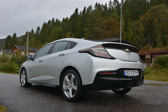 Chevrolet Volt 6 of 27