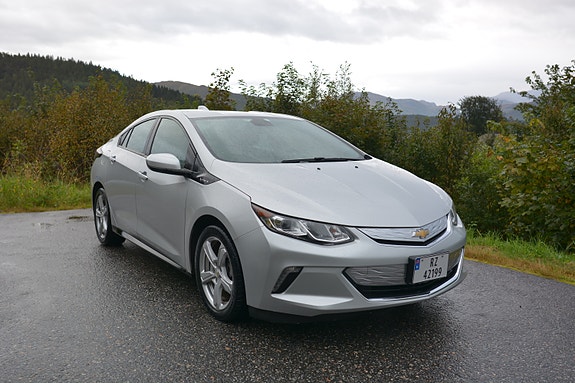 Chevrolet Volt 4 of 27