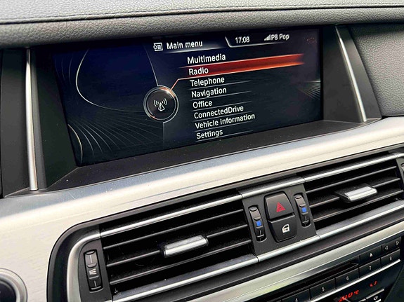 BMW 730d 25 of 30