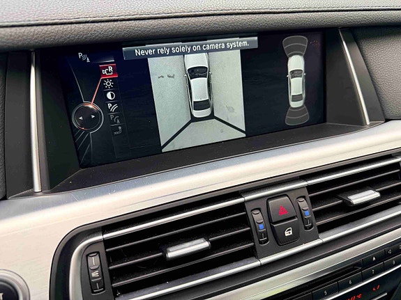 BMW 730d 27 of 30