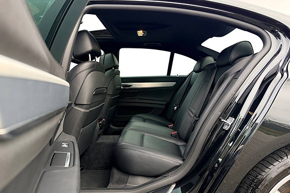 BMW 730d 19 of 30