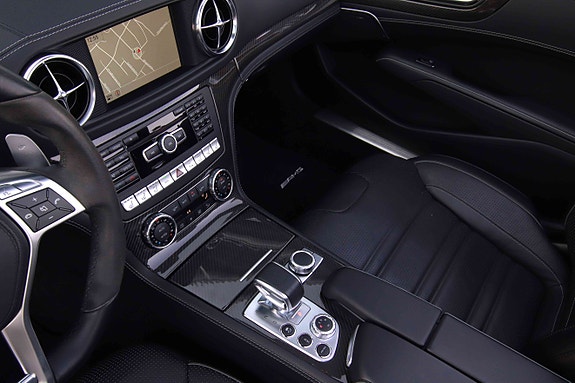 Mercedes-Benz SL63 12 of 15