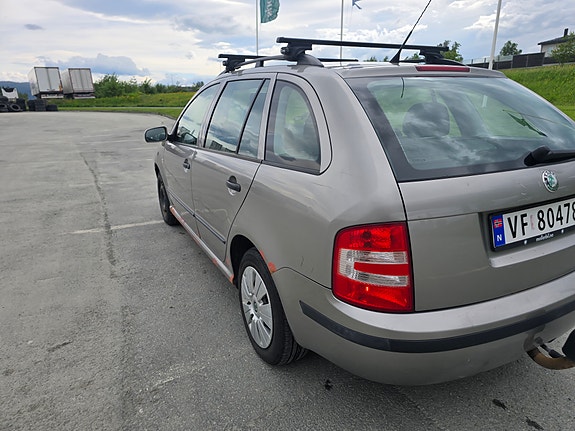 Skoda Fabia 5 of 17
