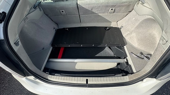 Toyota Prius 9 of 26