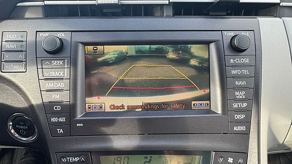 Toyota Prius 13 of 26