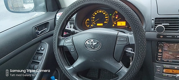 Toyota Avensis 14 of 28