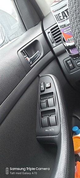 Toyota Avensis 13 of 28
