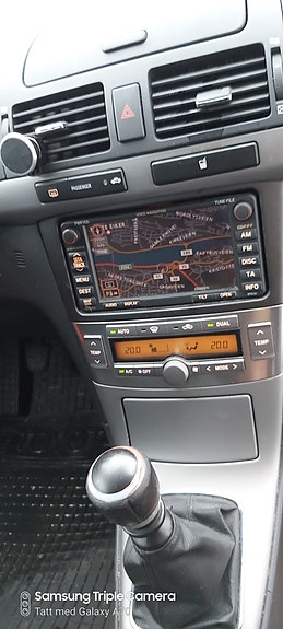 Toyota Avensis 12 of 28