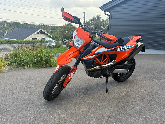KTM 690 SMC R 6 of 9