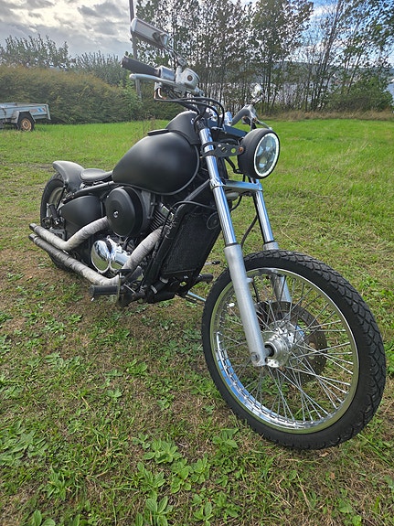 Kawasaki VN 800 2 of 8